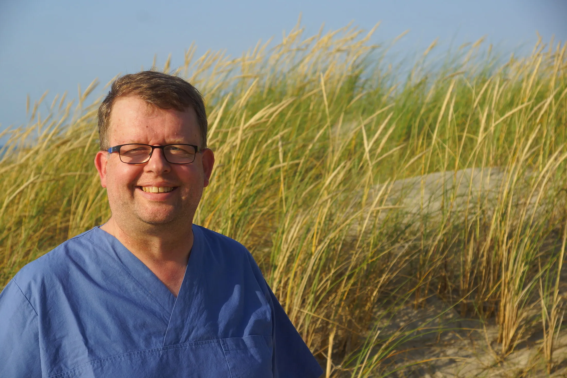 Zahnarzt Tankred Bert Schlicke in den Dünen